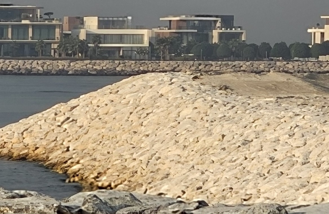 Armoured Rocks - Beige